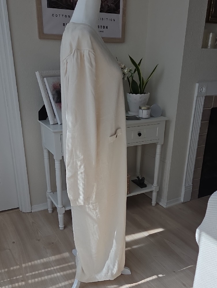 A Putnum Enza Washable Cashmere Dress Nwt — image 6 of 8